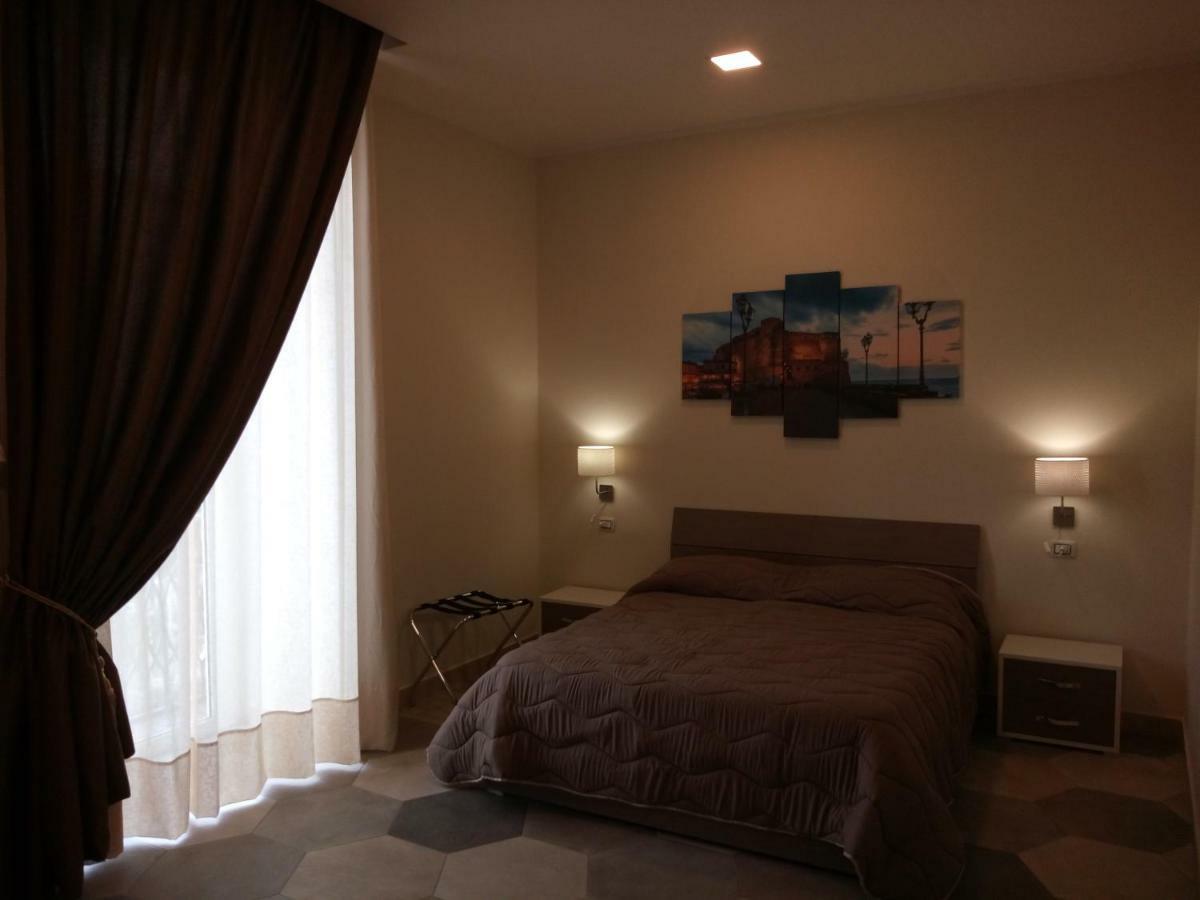 B&B La Dimora Del Conte Neapel Exteriör bild